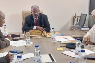 وزير الزراعة والغابات يترأس اجتماعاً موسعاً حول قضايا الصمغ العربي

بورتسودان 5-