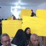 بدون عنوان