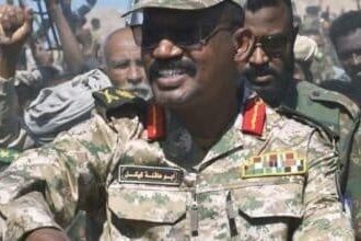 كيكل يصل بورتسودان بشكل مفاجئ